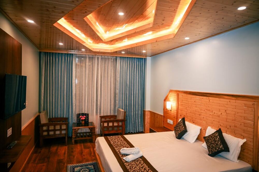 Hotel Old Manali Retreat